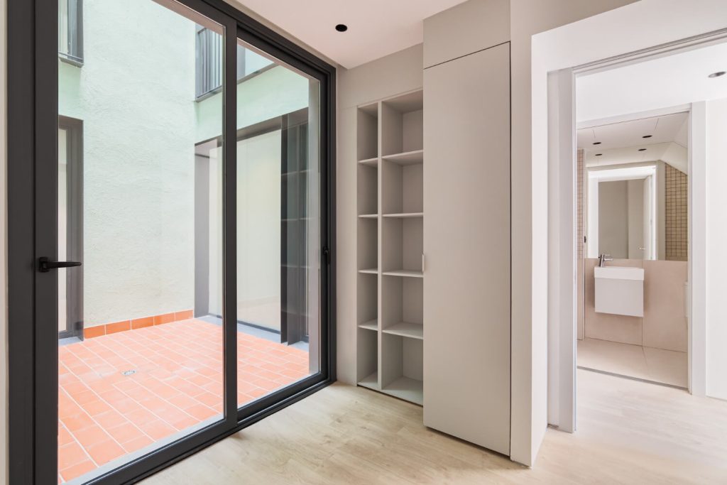sliding doors